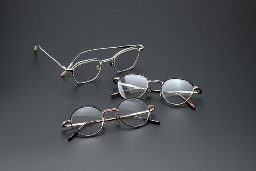 1F 金子眼鏡店 | 進化するメタルフレーム 金子眼鏡 「KM-19～21 