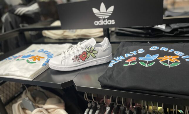 ADIDAS STANSMITH新作のご紹介！！