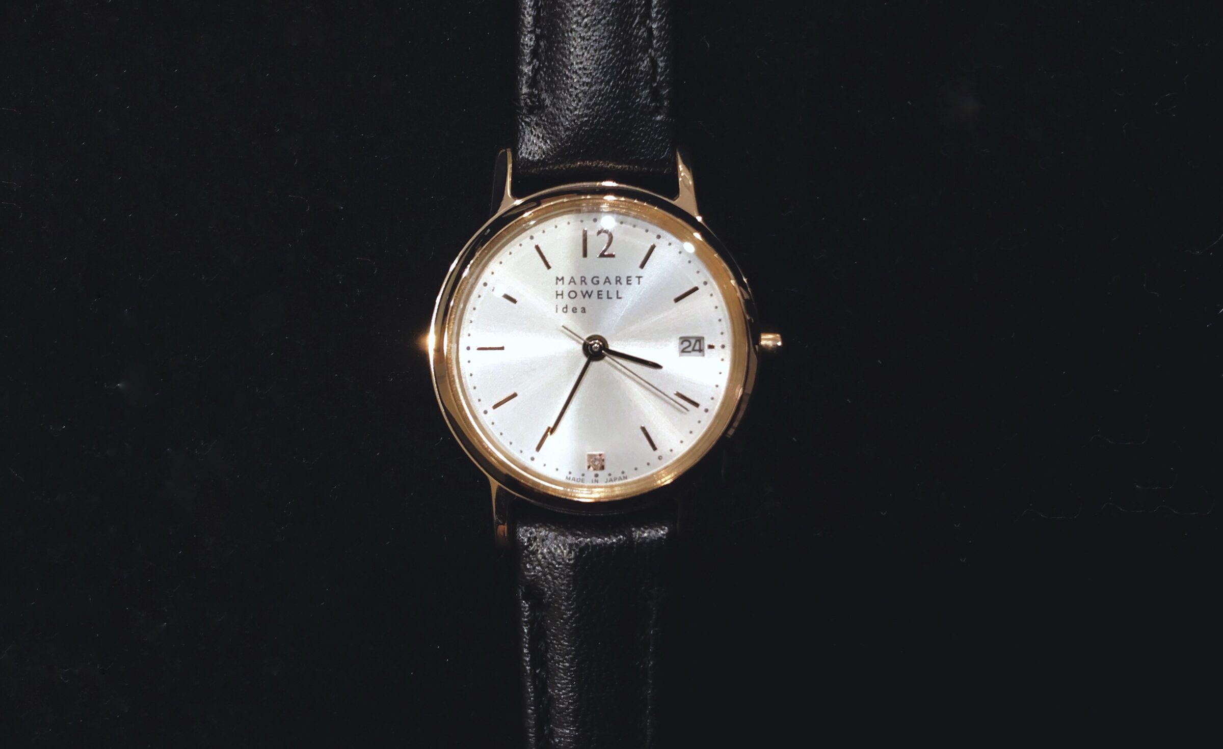 MARGARET HOWELL idea』”DATE/LEATHER STRAP WATCH” LIMITED EDITION